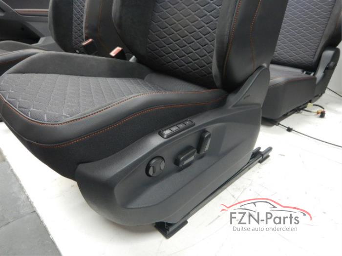 Seat Tarraco 5FJ FR interieur 7-persoons Alcatara Leer Stof