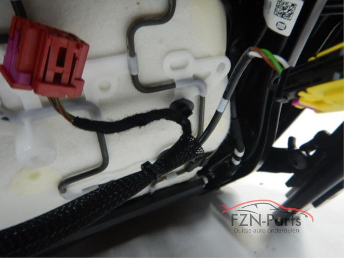 VW Golf 8 Interieur Stof Comfortline met Deurpanelen RHD