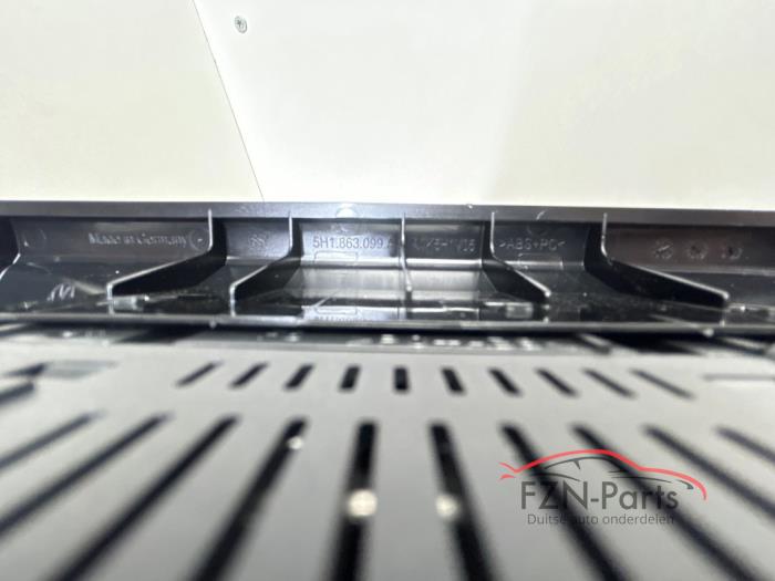 VW Golf 8 Facelift Middenconsole Hoogglans zwart USB-C