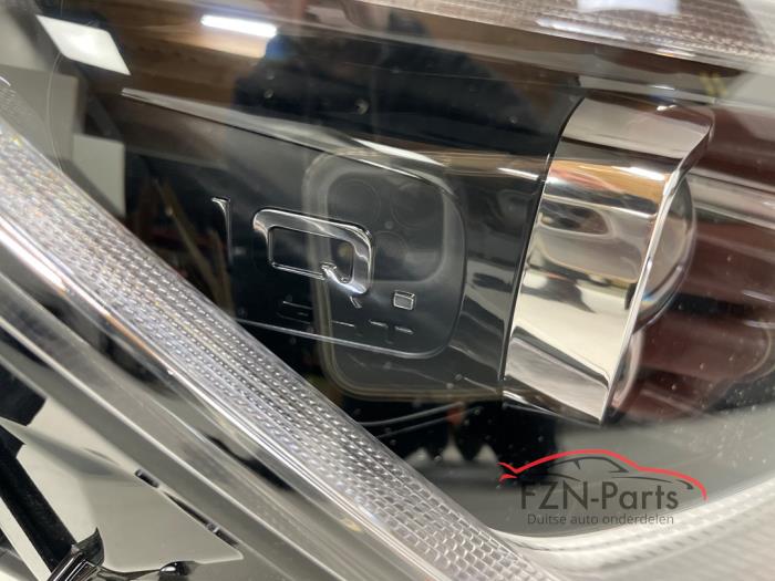 VW Golf 8 IQ Light LED Chrome Koplamp Rechts R