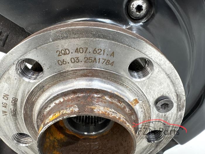 VW Polo 2G Wielophanging veerpoot Fusee Links-voor