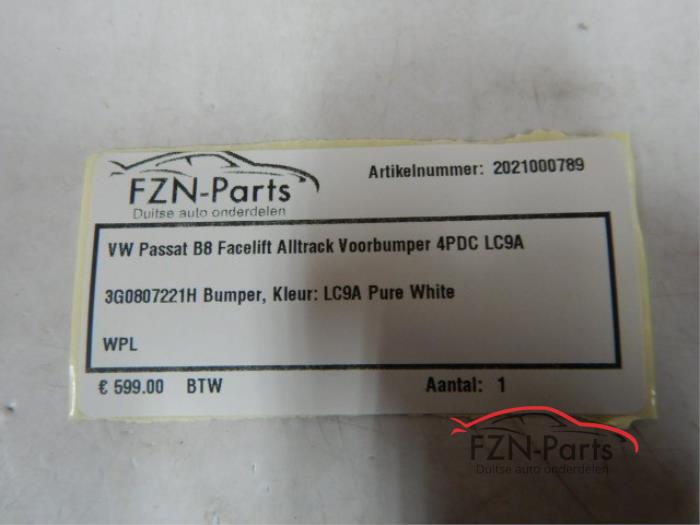 VW Passat B8 Facelift Alltrack Voorbumper 4PDC LC9A