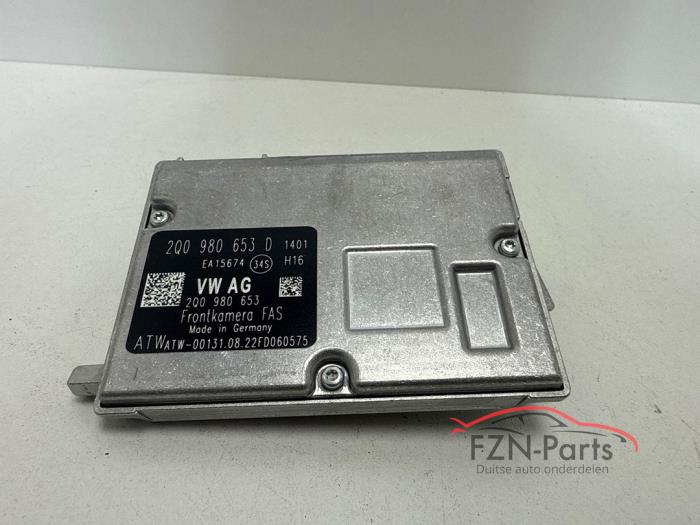 VW Touran 5TA Camera voorzijde Frontcamera
