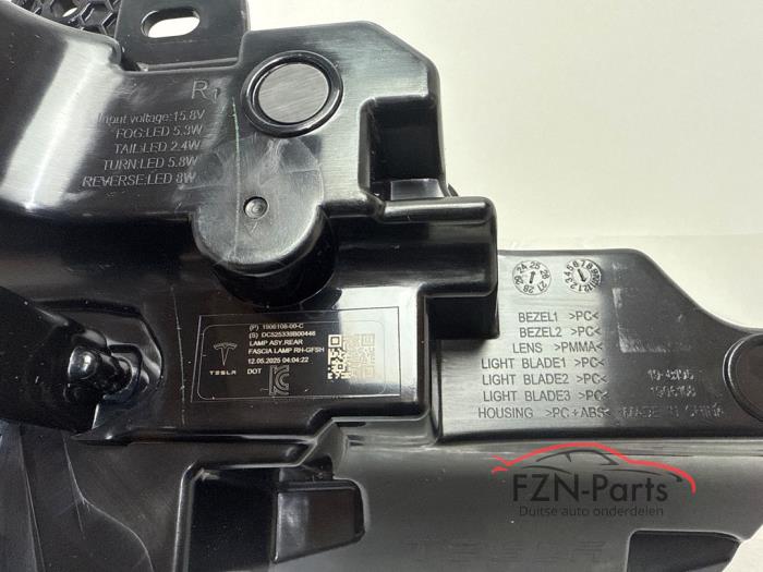 Tesla Model Y Achterlicht rechts