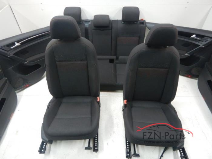 VW Golf 7 Interieur Stof Compleet