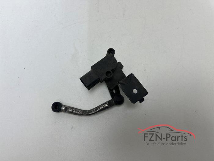 VW Passat 3C B6 Niveausensor Koplamphoogteversteller