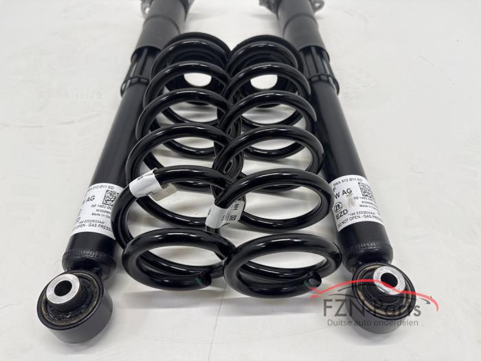 VW Golf 8 GTI Schokdemper set Achterzijde