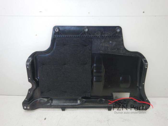 VW Golf 8 Extra verstevigde Bodemplaat