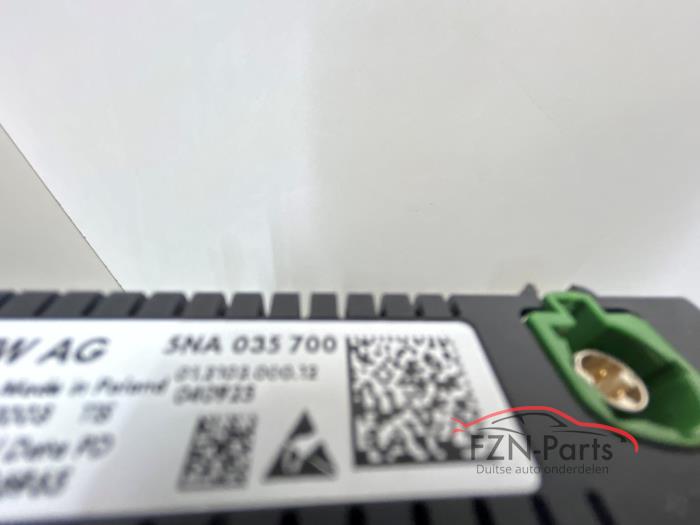 VW Golf 8 Facelift Middenconsole Hoogglans zwart USB-C