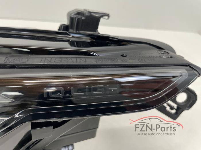 VW Golf 8 IQ Light Black Edition Koplamp Links L