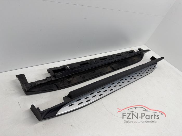 Mercedes-Benz GLE W166 Sideskirt Links Met Houder