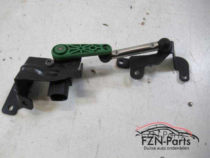 VW Scirocco Niveausensor Koplamphoogteversteller