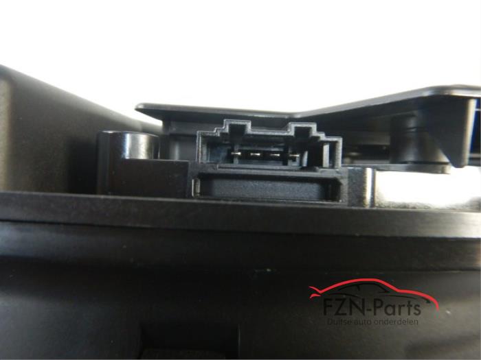 VW Golf 8 Harman Kardon Subwoofer