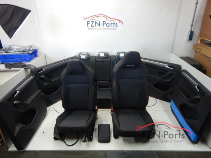 VW Tiguan 5NN Allspace interieur 7-persoons Alcatara Leer Stof