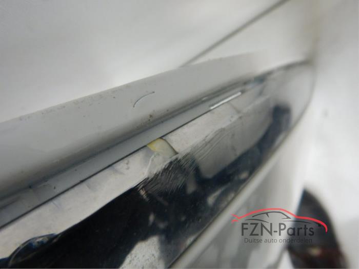 VW Passat B8 Highline Onderlip