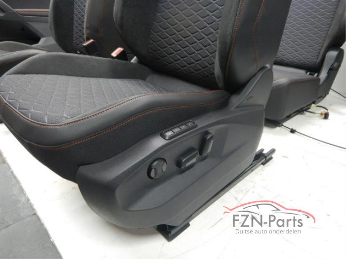 VW Tiguan 5NN Allspace interieur 7-persoons Alcatara Leer Stof