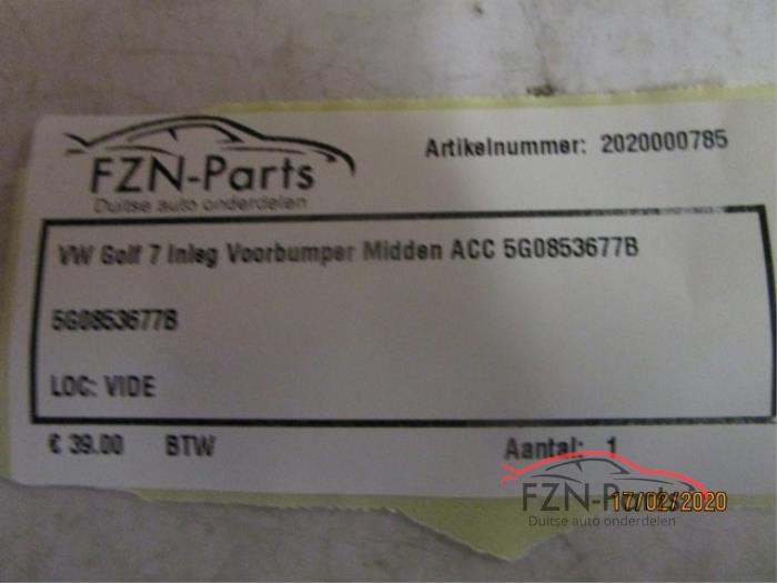 VW Golf 7 Inleg midden rooster voorbumper ACC