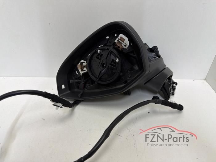 Audi A4 8W Spiegel Links