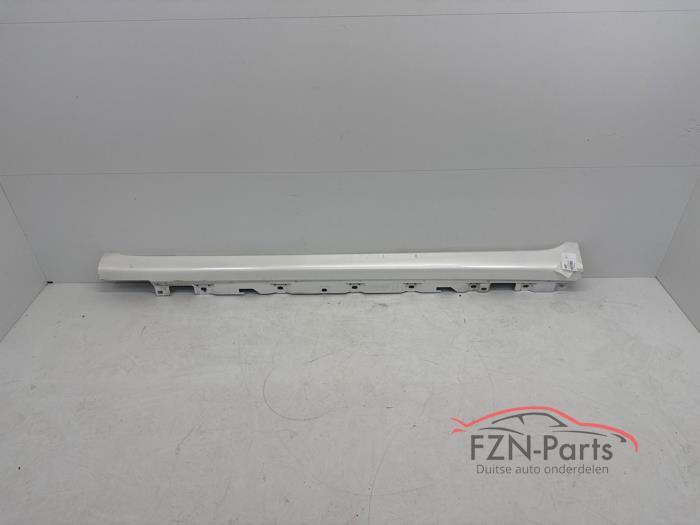 Mercedes-Benz S-Klasse W223 Zijskirt links 9799