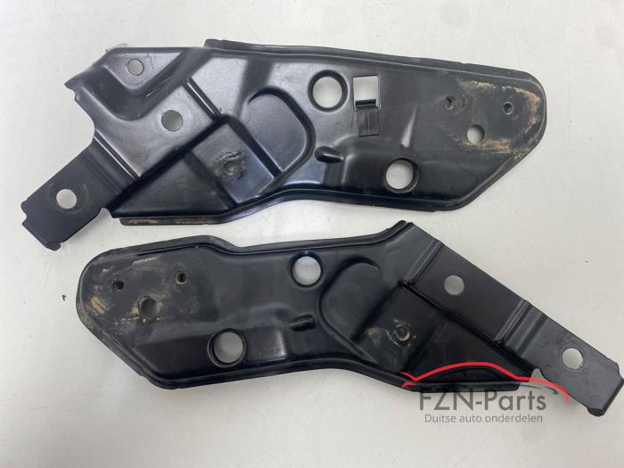 Seat Leon 5FA Koplamphouders Set L + R