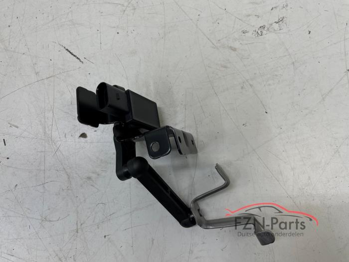 VW Golf 8 facelift Niveausenor koplamp hoogte versteller