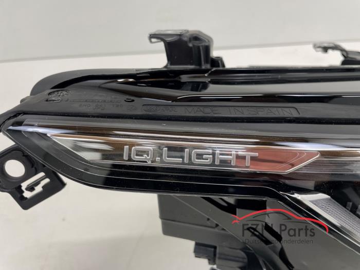 VW Golf 8 IQ Light LED Chrome Koplamp Rechts R