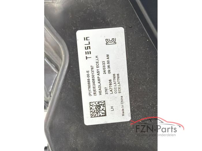 Tesla Model 3 Facelift Koplamp Links