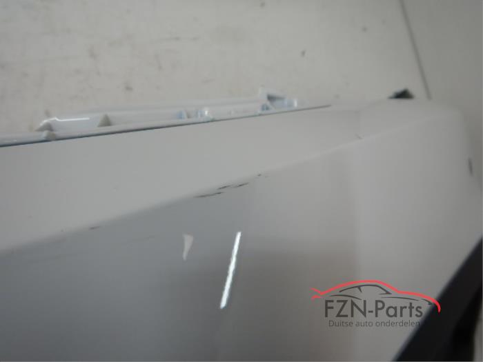 VW Passat B8 Facelift Voorbumper 4PDC LC9A