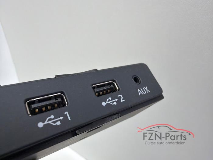 Audi Q7 4M AUX/USB Aansluiting