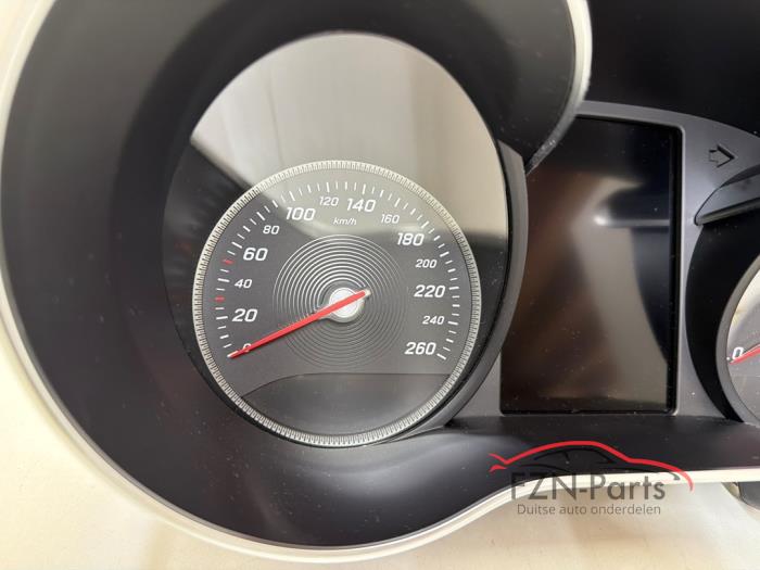 Mercedes-Benz C-Klasse W205 Kilometer teller Klok tacho