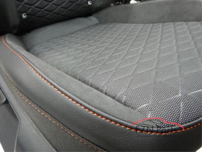 VW Tiguan 5NN Allspace interieur 7-persoons Alcatara Leer Stof