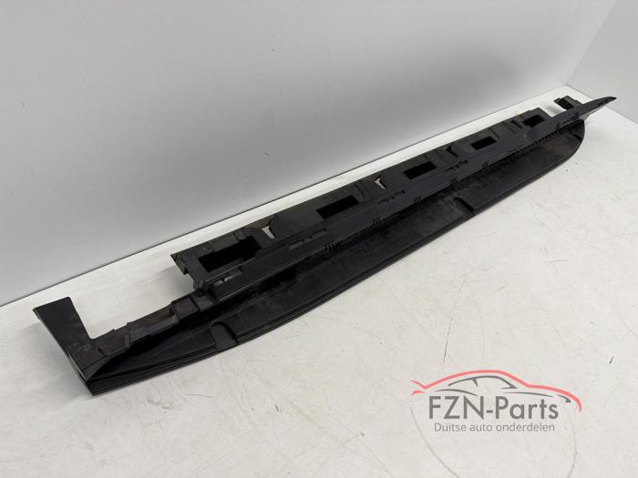 Mercedes-Benz GLE W166 Sideskirt Houder Links
