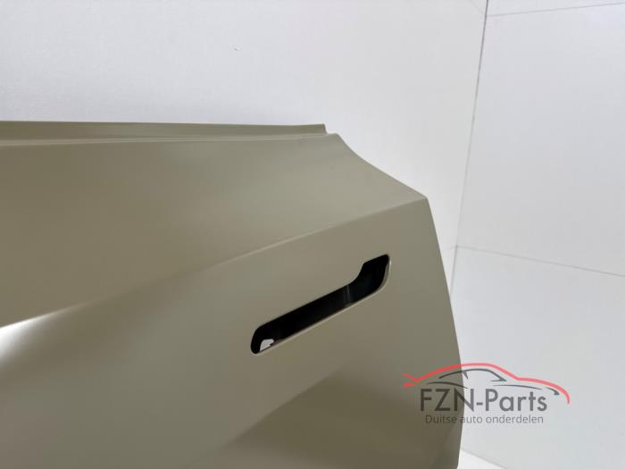 Tesla Model Y Portier Links-Achter