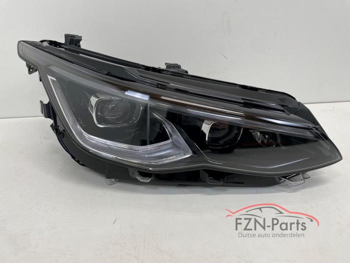 VW Golf 8 IQ Light Black Edition Koplamp Rechts