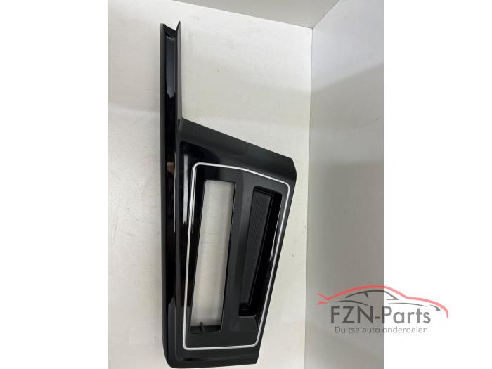 VW Golf 8 Facelift Middenconsole Hoogglans zwart USB-C