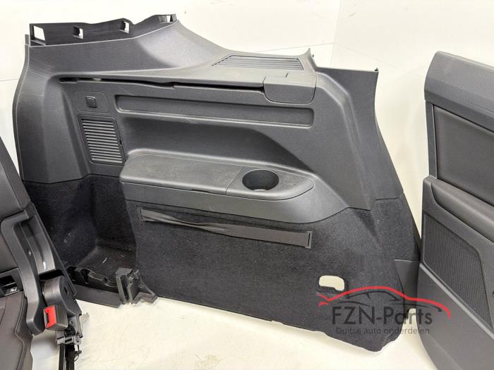 VW Touran 5TA Facelift Interieur 7-Persoons Leer