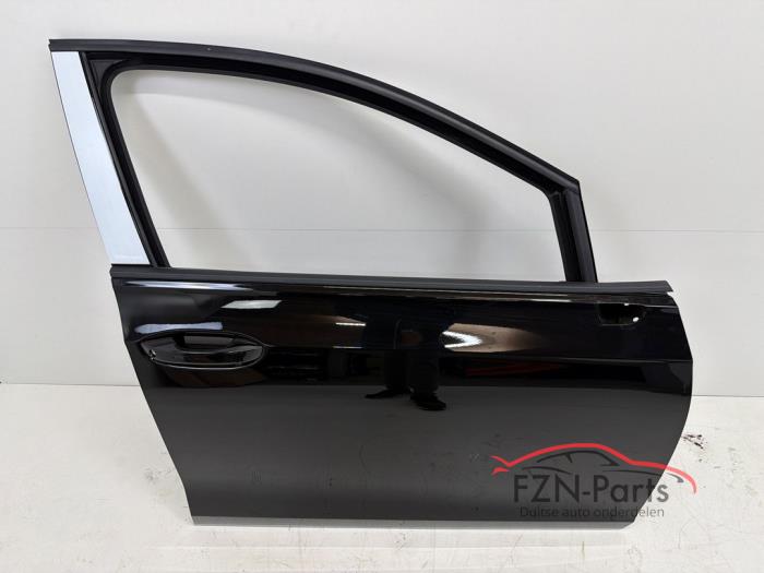 VW Golf 8 Portier Rechts-voor LY9T