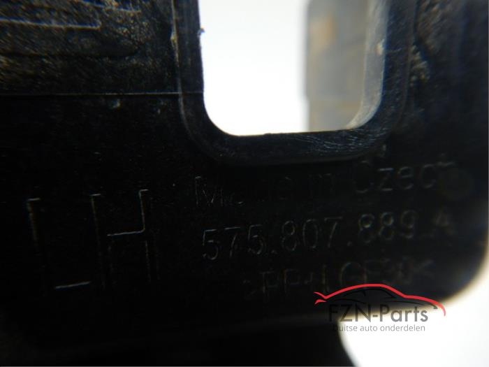 Seat Ateca Koplamphouder Links