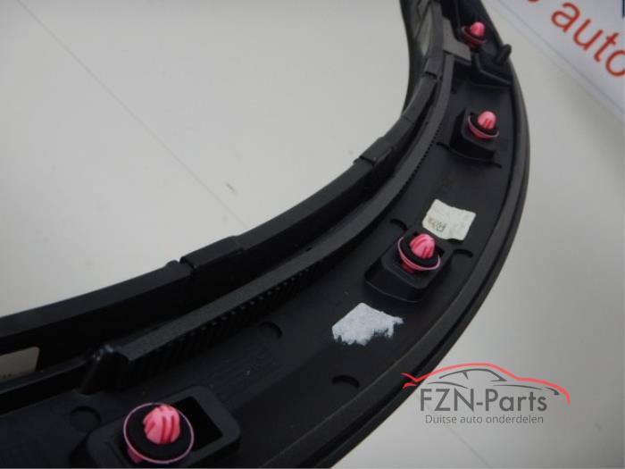 Audi RSQ8 4M8 Wielrand bekleding Links-achter LY9T