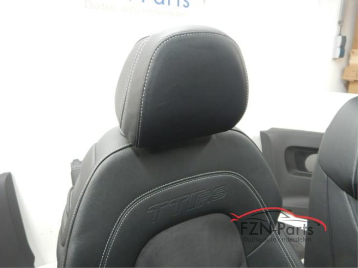 Audi TTRS 8J Coupe interieur Alcantara / Leer