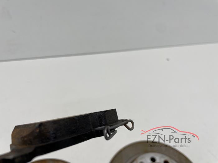 VW Golf 8 Remschijven + remblokken Remset achterzijde