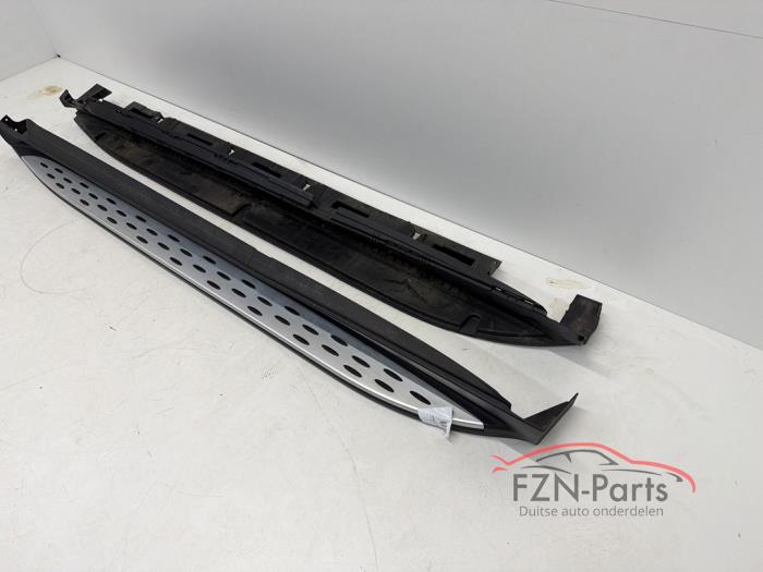 Mercedes-Benz GLE W166 Sideskirt Links Met Houder