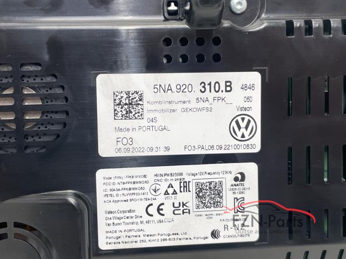 VW Touran 5TA Digitale kilometerteller Digital dash tacho