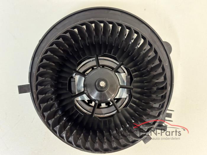VW Touran 5TA Kachel Ventilatiemotor Aanjager
