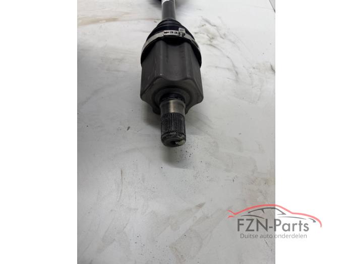 VW Passat B8 Aandrijfas Links-voor