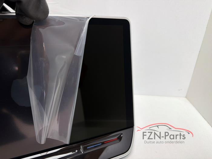 VW Golf 8 Facelift Multimedia Display scherm