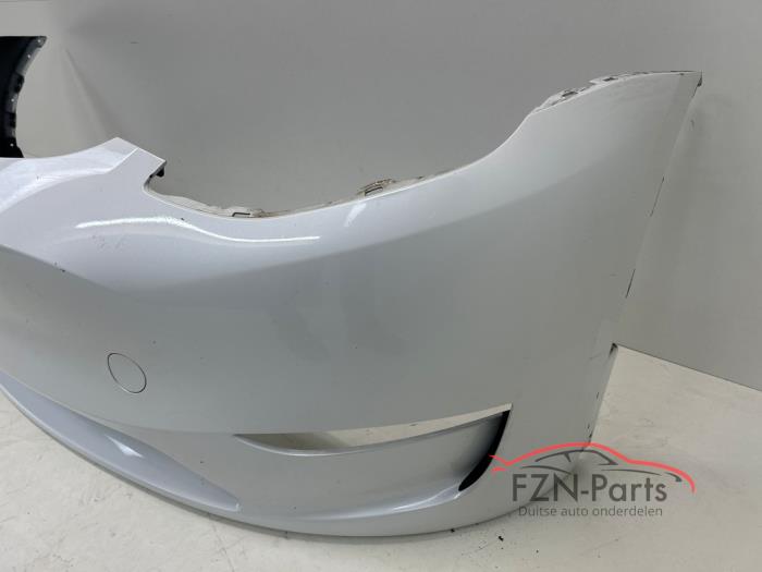 Tesla Model Y Voorbumper Parelmoer Wit