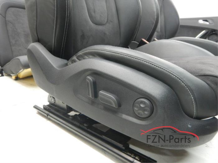 Audi TTRS 8J Coupe interieur Alcantara / Leer
