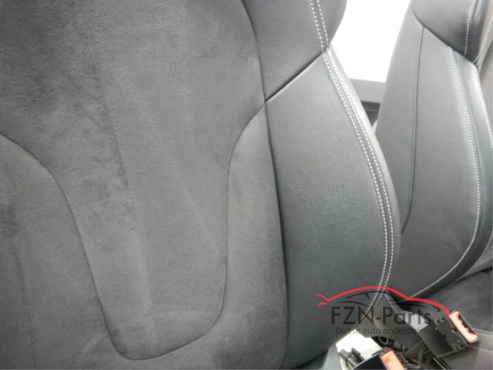 Audi TTRS 8J Coupe interieur Alcantara / Leer
