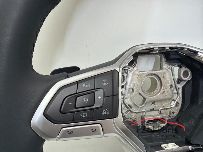 VW Golf 8 Stuur ACC+View+F1 leer